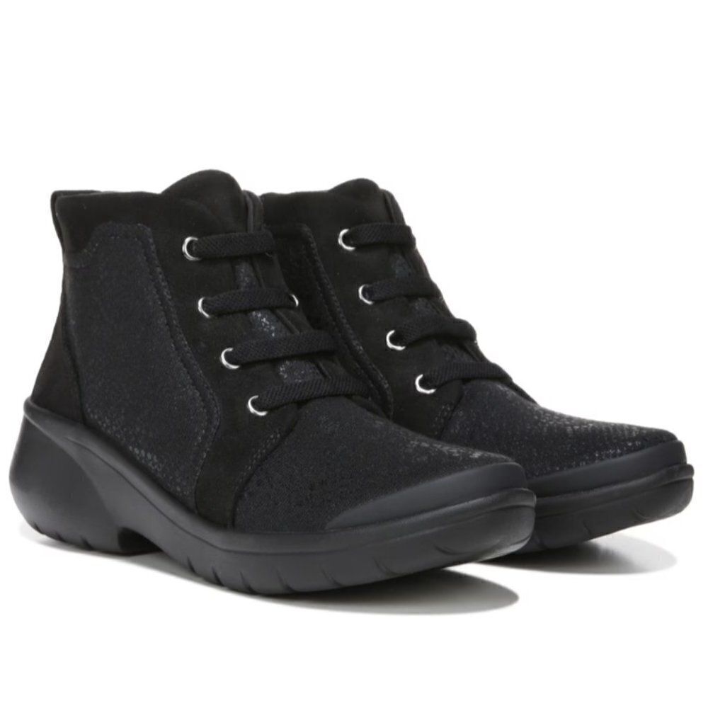 Bzees Kick Back Women's Machine Washable Boots